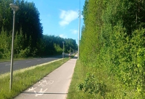 Lampa przy lampie, a dalej ciemności