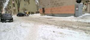 "Szklanka" na chodnikach. Dochodzi do stłuczeń i złamań