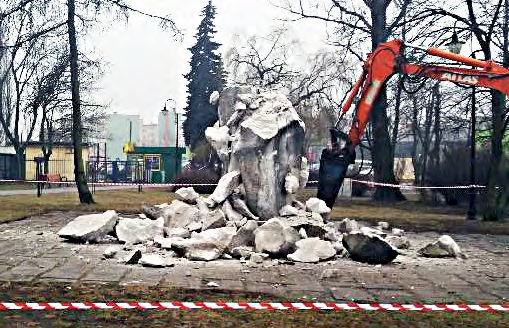 Ponad 40-letni pomnik został zburzony
