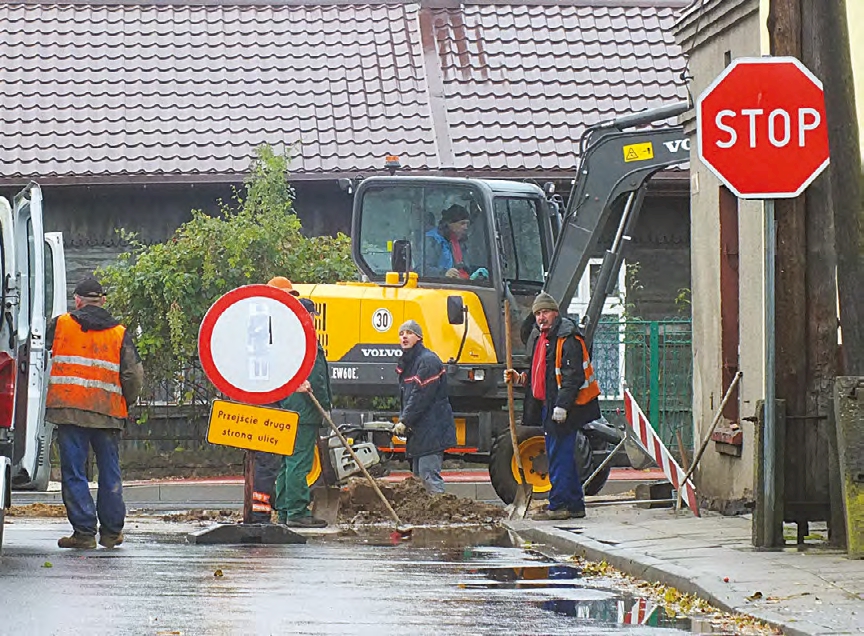 W ostatnim czasie znaki zakazu były stawiane (bez uprzedzenia) na drogach dojazdowych do ul. Legionów