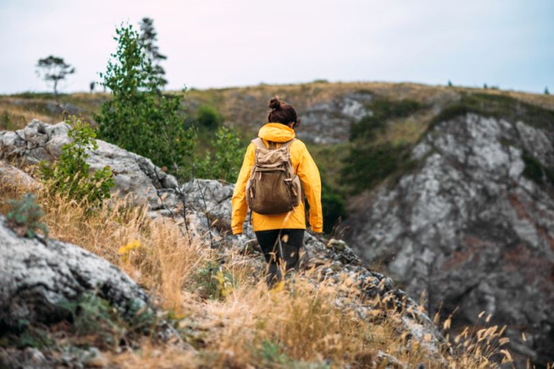 kurtki przeciwdeszczowe czy warto inwestowac d