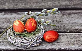 easter eggs 2145667 640