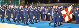 policjanci m