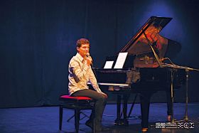 Macej Tubis zabrał publiczność w&nbsp;podróż przez muzykę Chopina z&nbsp;autorską "mapą", jaką był zaprezentowany premierowo program 