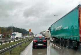 Remont na&nbsp;S8 powoduje, że tworzą się korki. Zwłaszcza wówczas, gdy dojdzie do&nbsp;zdarzenia drogowego