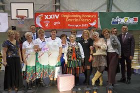 W tegorocznym konkursie darcia pierza zwyciężyły panie z&nbsp;KGW w&nbsp;Dębniaku (gm. Ujazd)