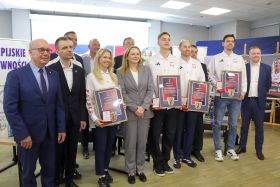 Uczestnicy spotkania w&nbsp;Arenie Lodowej