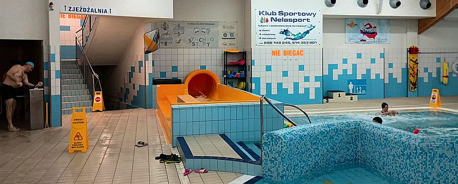 Zjeżdżalnia i jacuzzi są włączane tylko na życzenie klienta