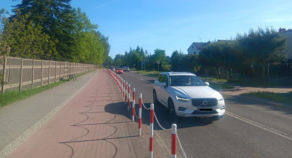 ...a odcinek ul. Jana Pawła II – od Wierzbowej niemal do&nbsp;Józefowskiej jest w&nbsp;ogóle nieoświetlony