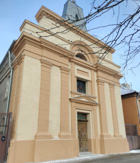 Nowa elewacja wymaga ochrony przed gołębiami