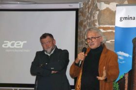 W Inowłodzu dyskutowano na&nbsp;temat rekonstrukcji zabytków. Na&nbsp;zdjęciu (od lewej) Remigiusz Caban i&nbsp;Artur Setniewski ze Stowarzyszenia Konserwatorów Zabytków