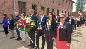Delegacja szkół ponadpodstawowych na obchodach rocznicowych w Oświęcimiu