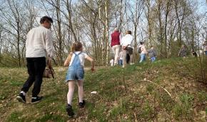 Szukanie jajeczek, taniec i&nbsp;zabawa