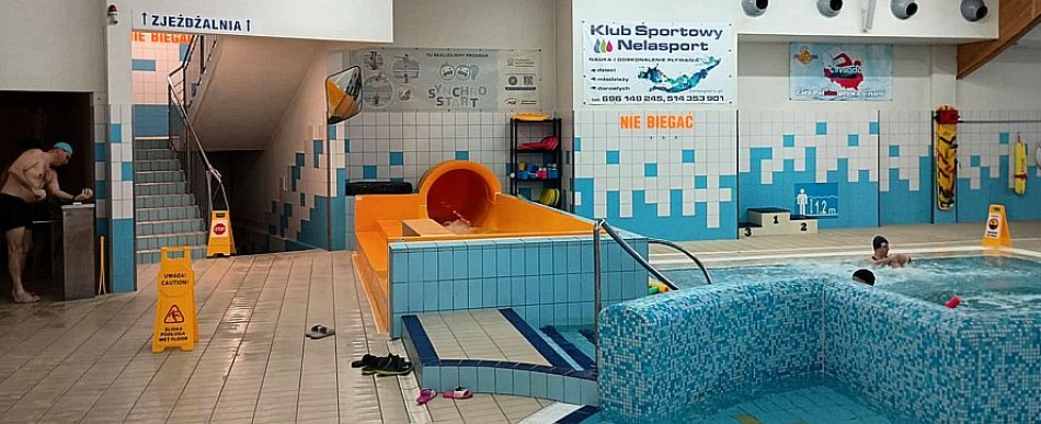 Zjeżdżalnia i jacuzzi są włączane tylko na życzenie klienta