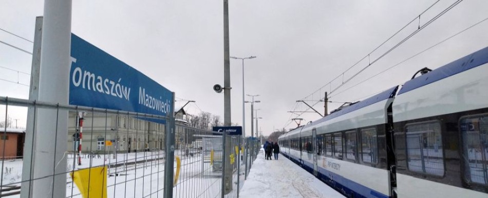 Po dwóch torach pod prądem